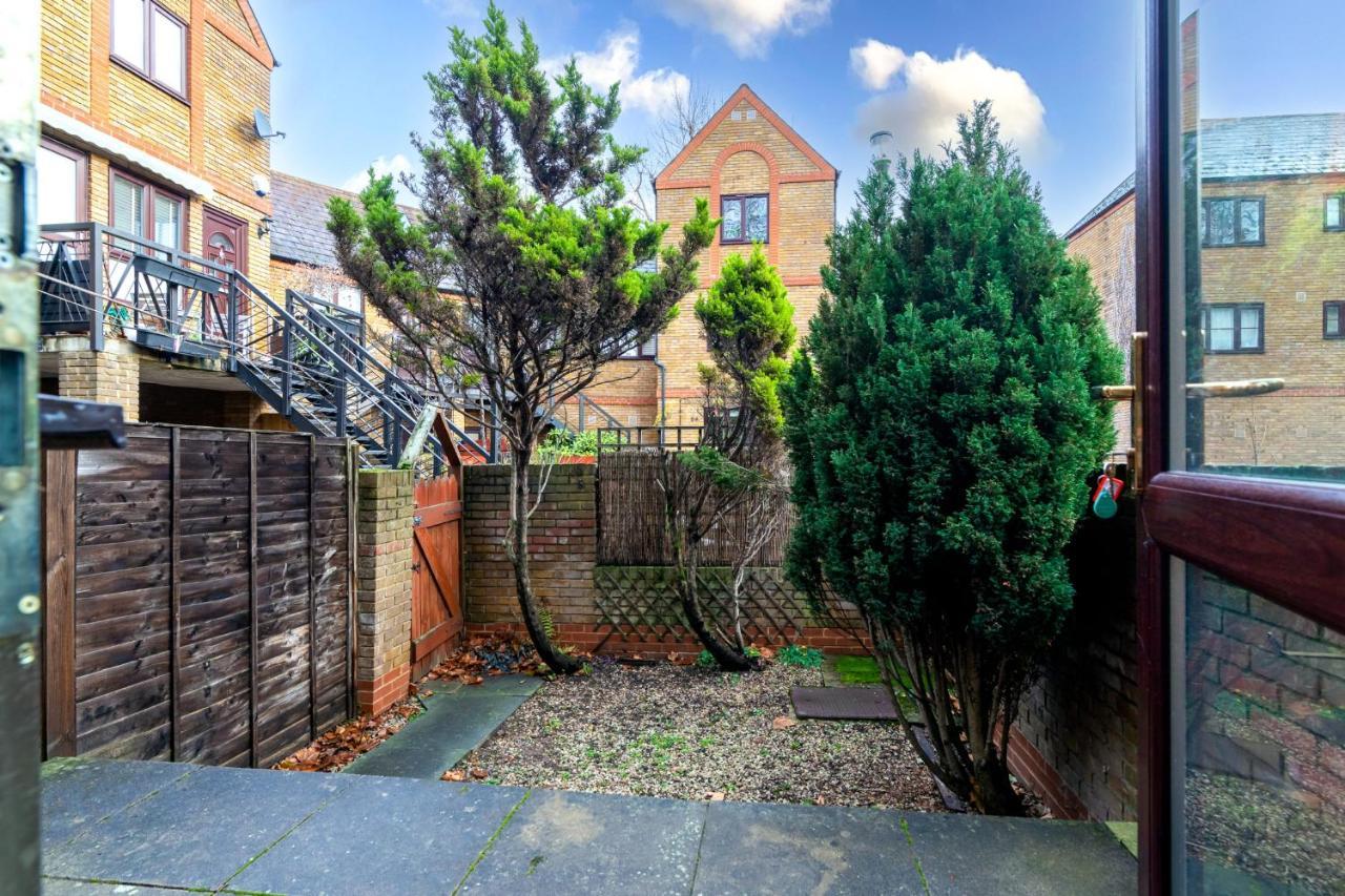 Guestready - 4Br Home In Surrey Quays Canada Water London Exterior photo